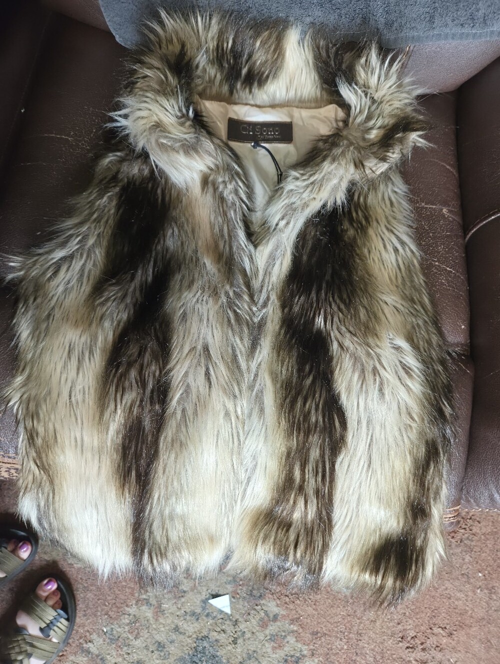 Ci Sono Faux Fur Vest - Fluffy Coyote